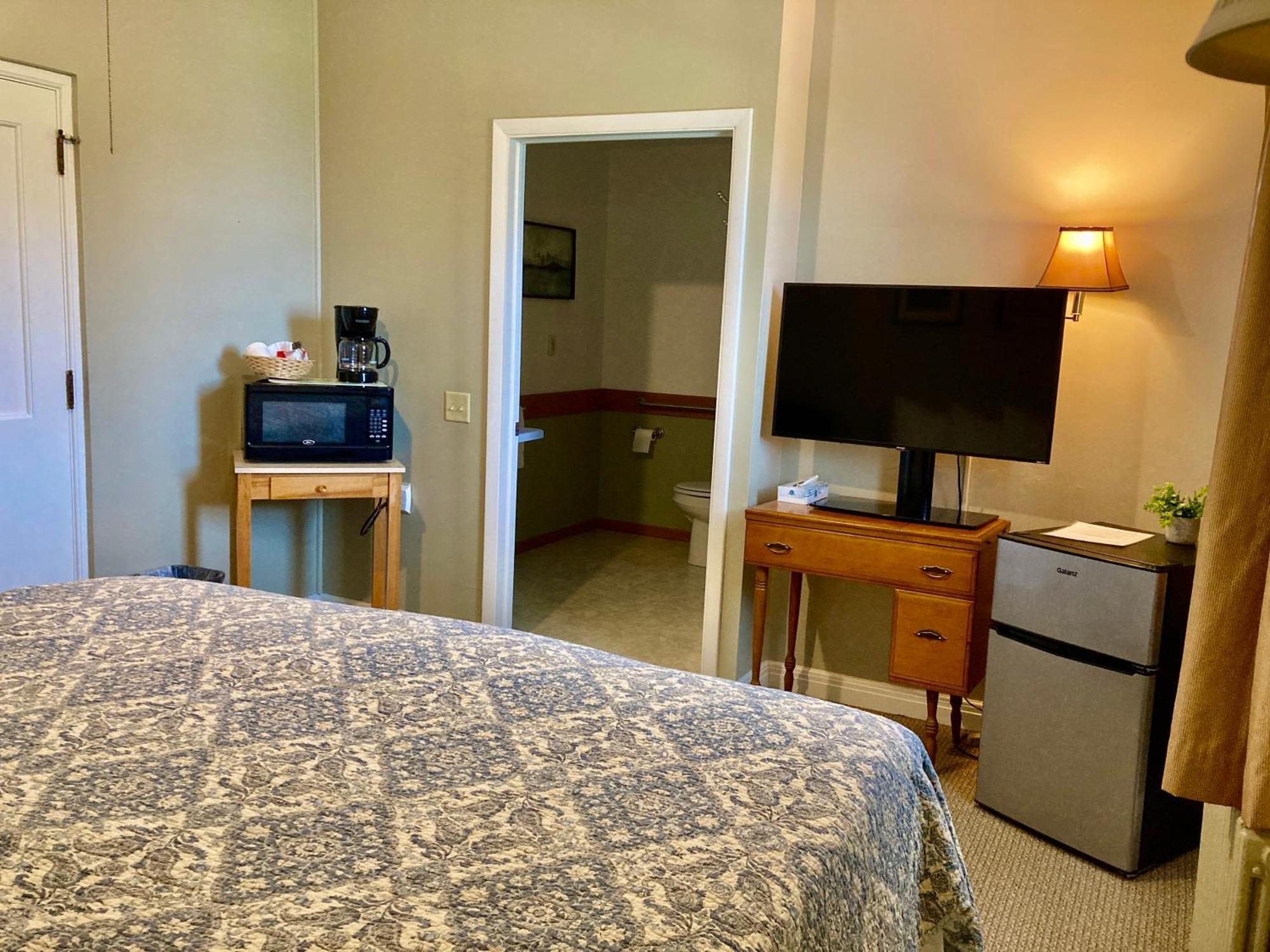 Garden Grove Retreat & Lodging Near Pictured Rocks, Fayette, Trails Exterior foto
